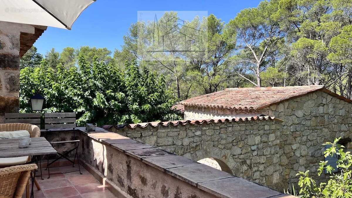 Maison à FAYENCE