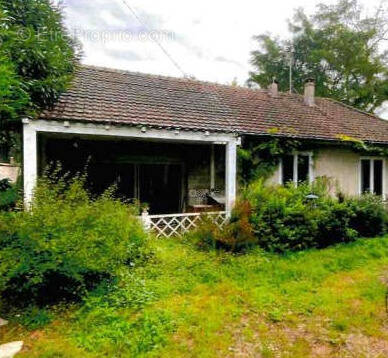 Maison à COURPALAY