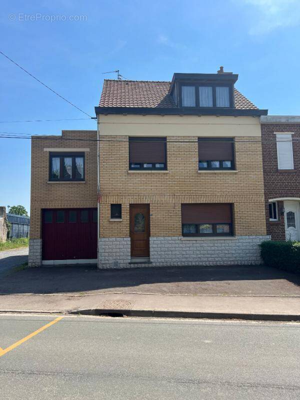 Maison à SAINGHIN-EN-WEPPES