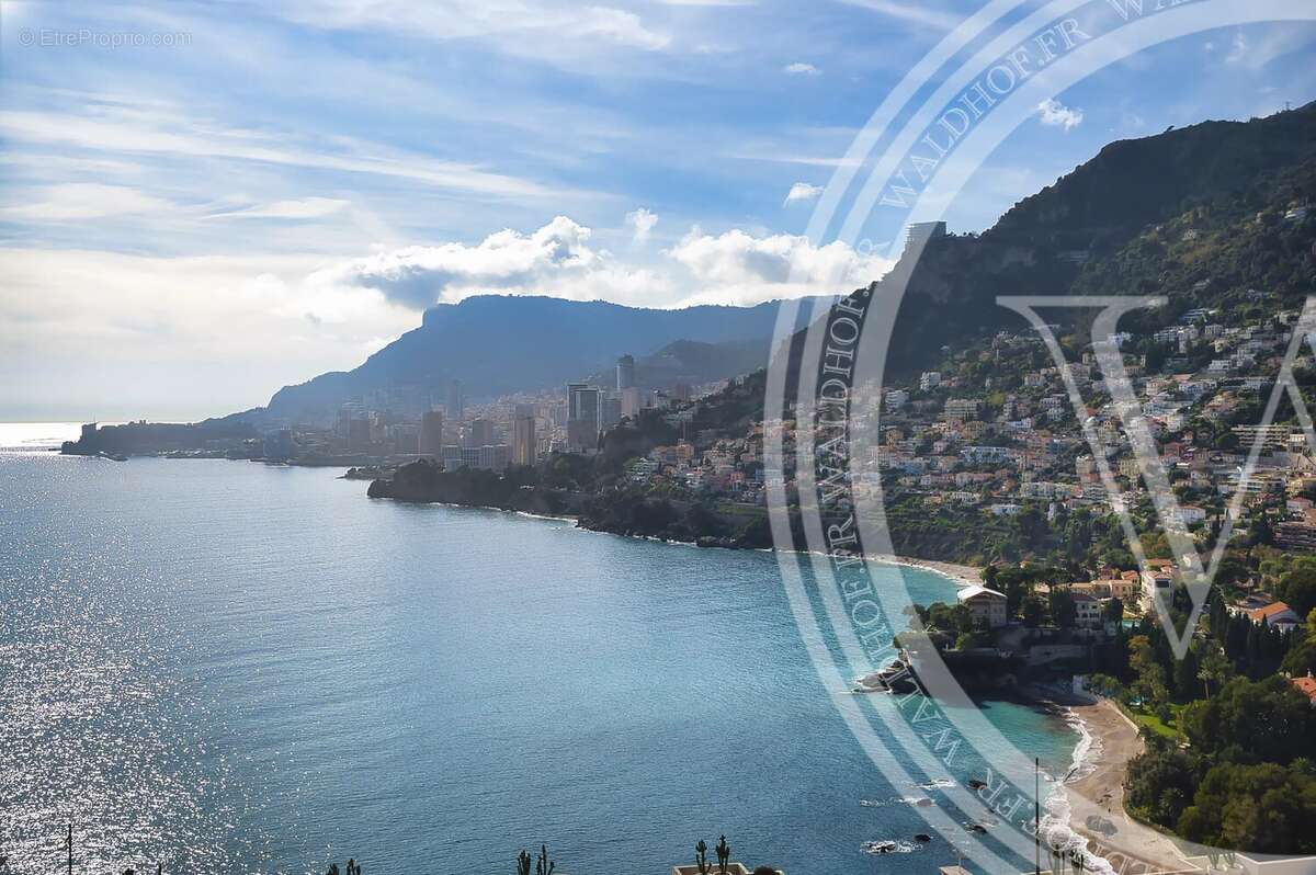Appartement à ROQUEBRUNE-CAP-MARTIN
