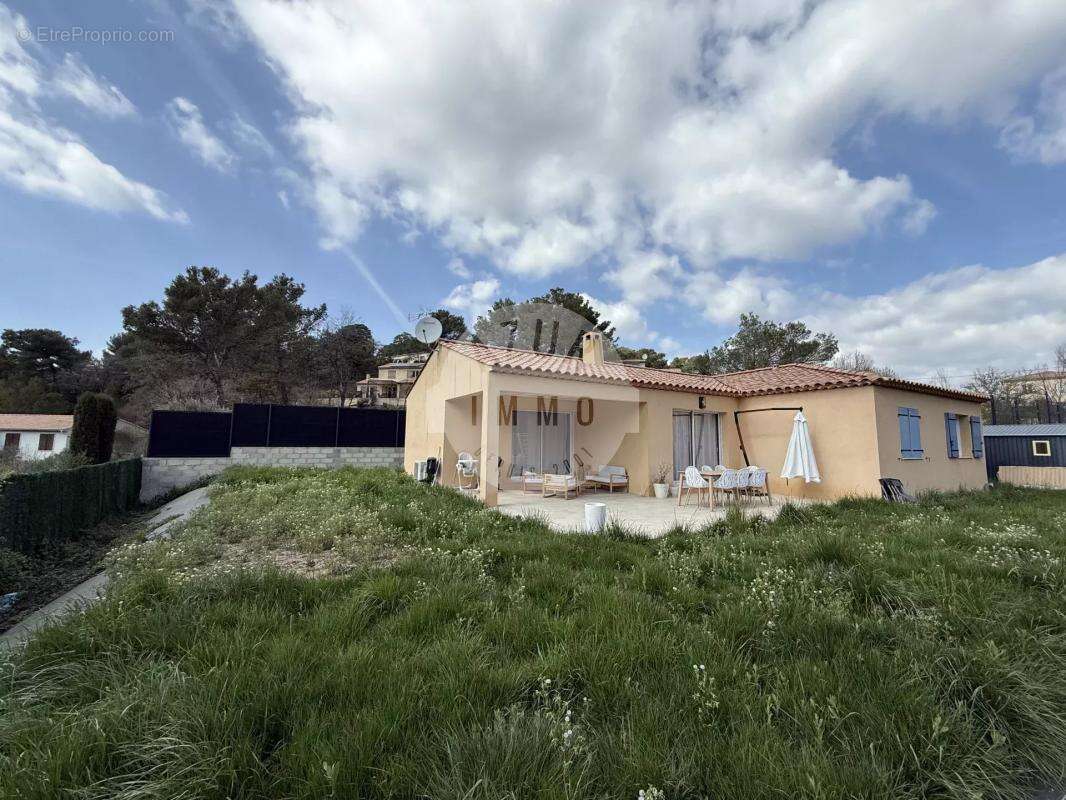 Maison à PLAN-D&#039;AUPS-SAINTE-BAUME