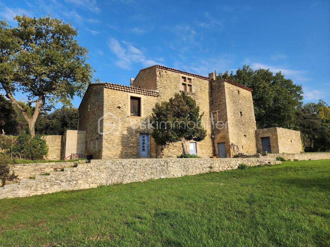 Maison à CUCURON