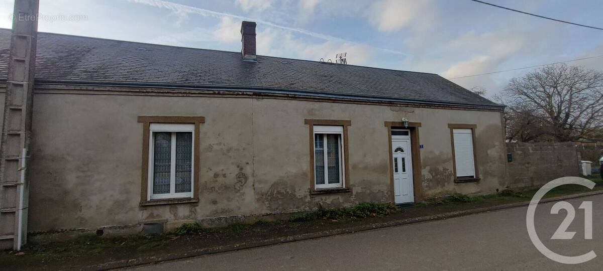Maison à BROU