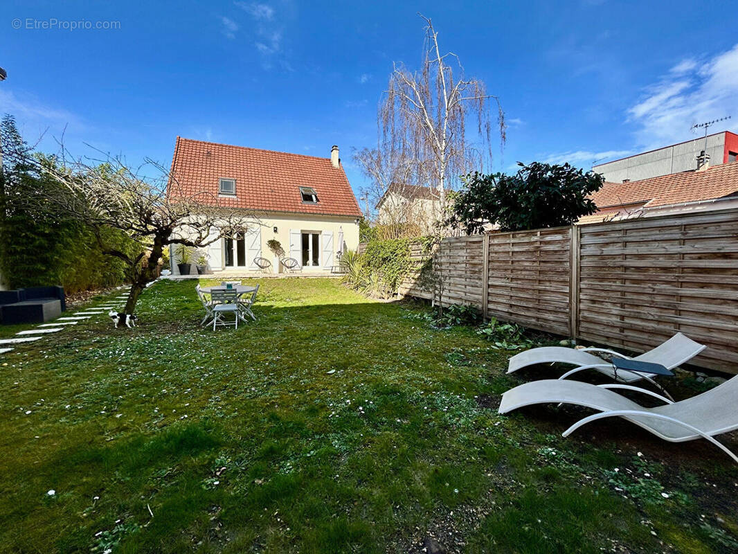 Maison à BEZONS