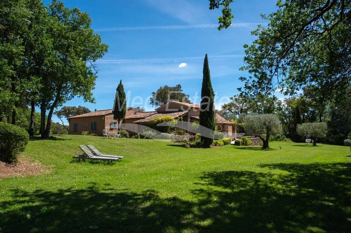 Maison à LA GARDE-FREINET