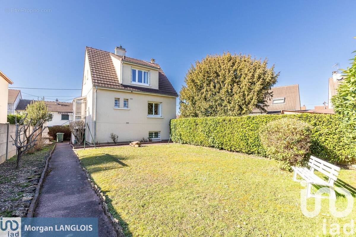 Photo 1 - Maison à VIRY-CHATILLON
