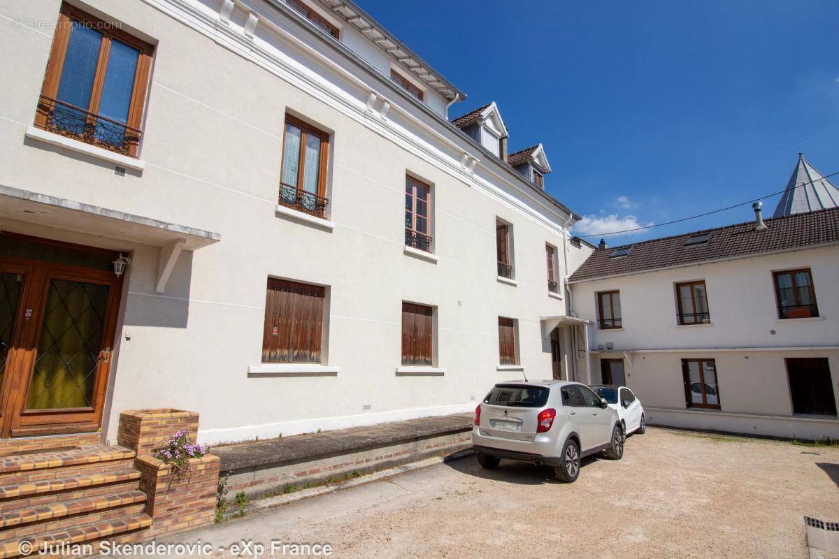 Appartement à GROSLAY