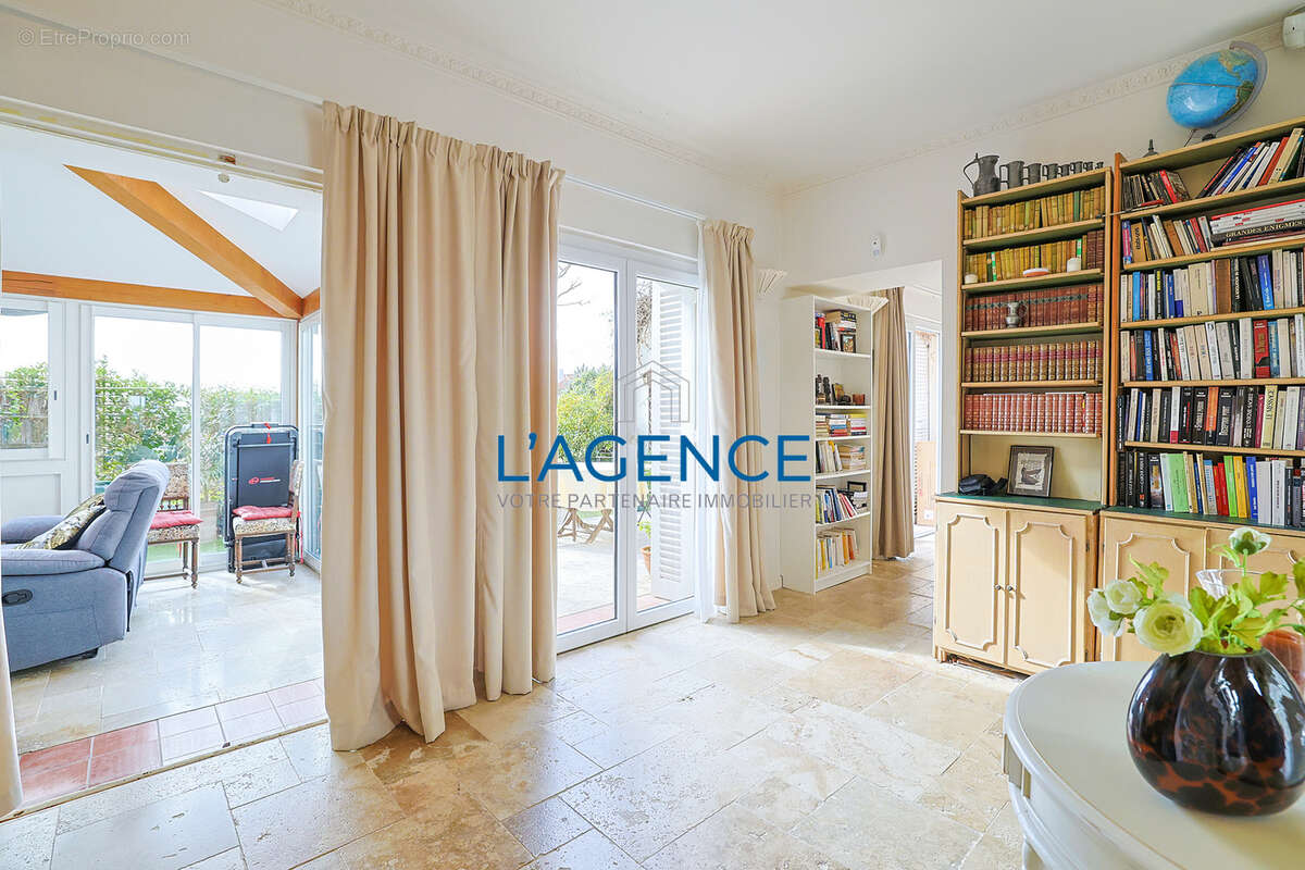 Appartement à HYERES