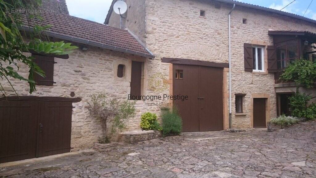 Maison à TOURNUS