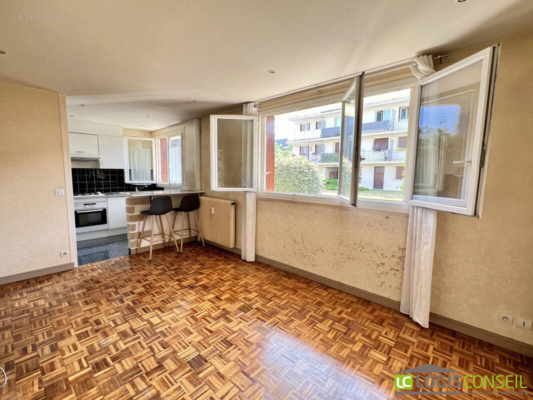 Appartement à CHEVILLY-LARUE