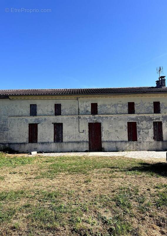 Photo 1 - Maison à SALIGNAC