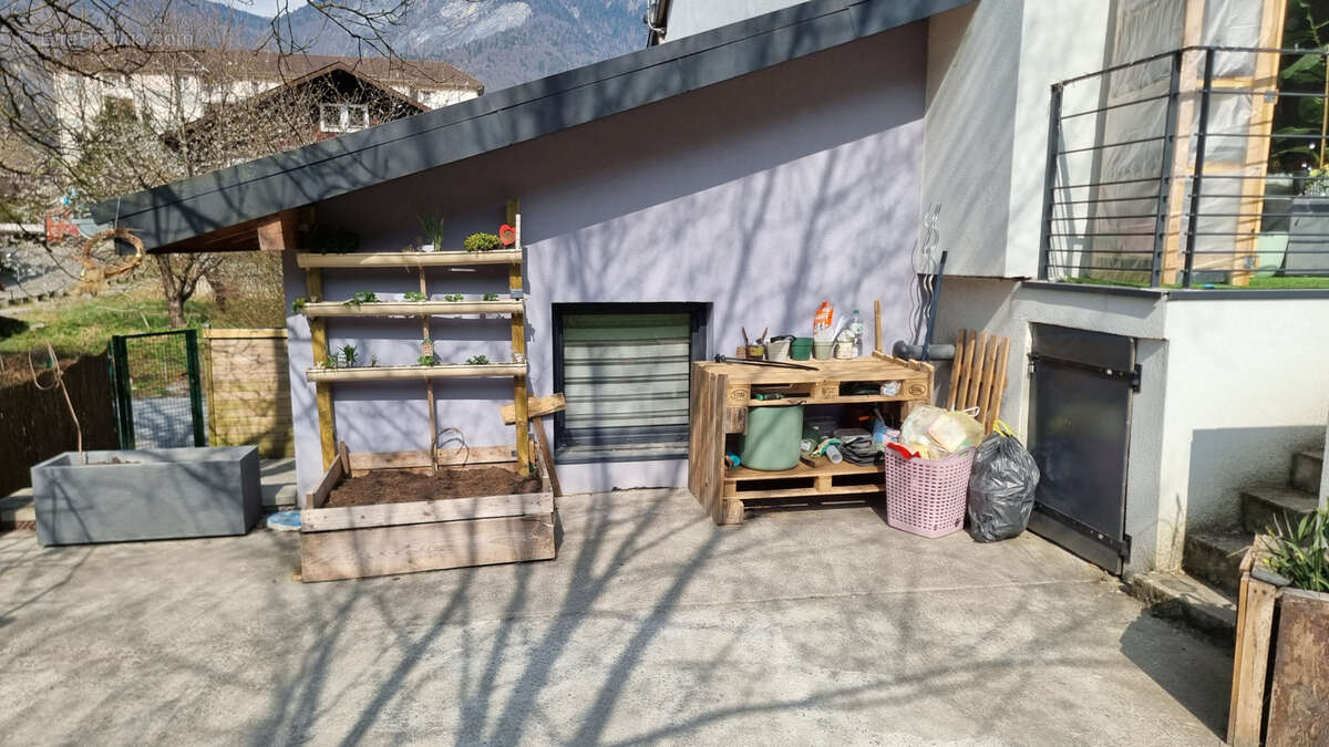 Maison à UGINE