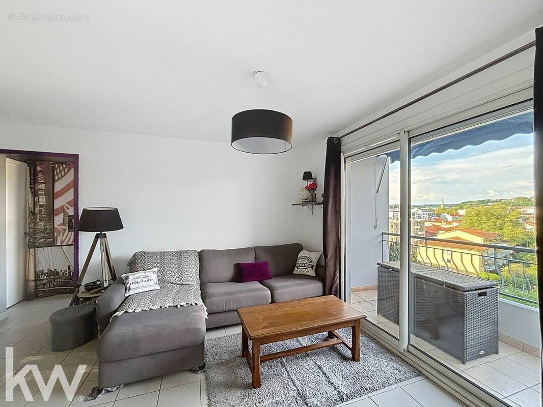 Appartement à LYON-9E