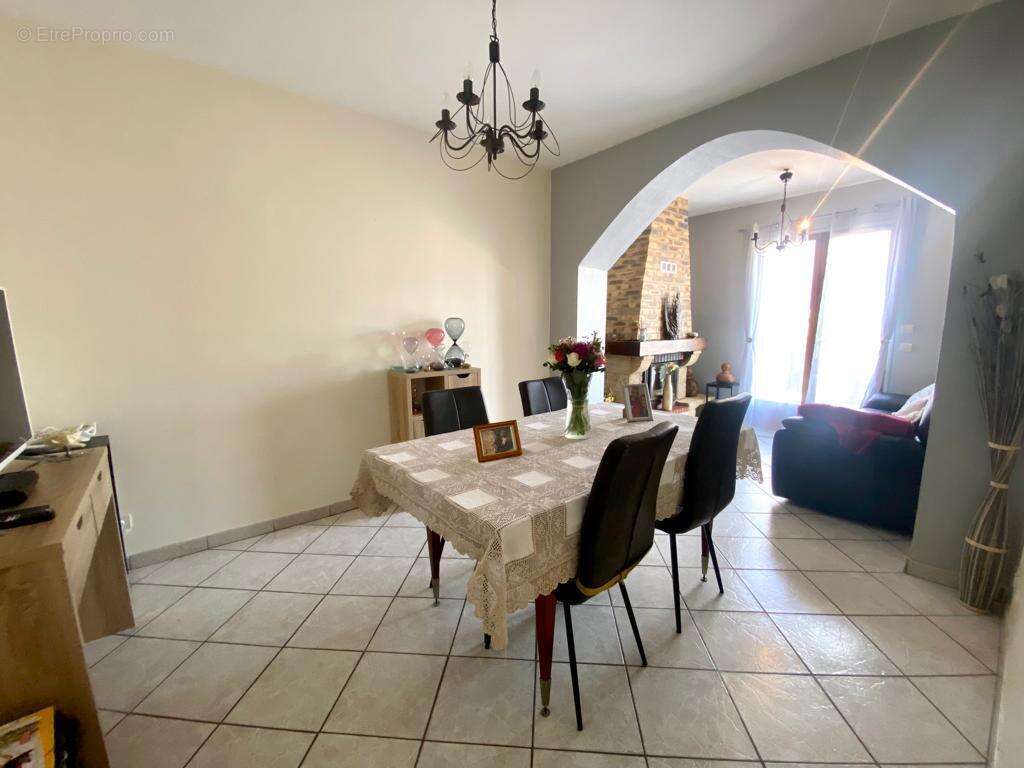 Maison à ANGERVILLE