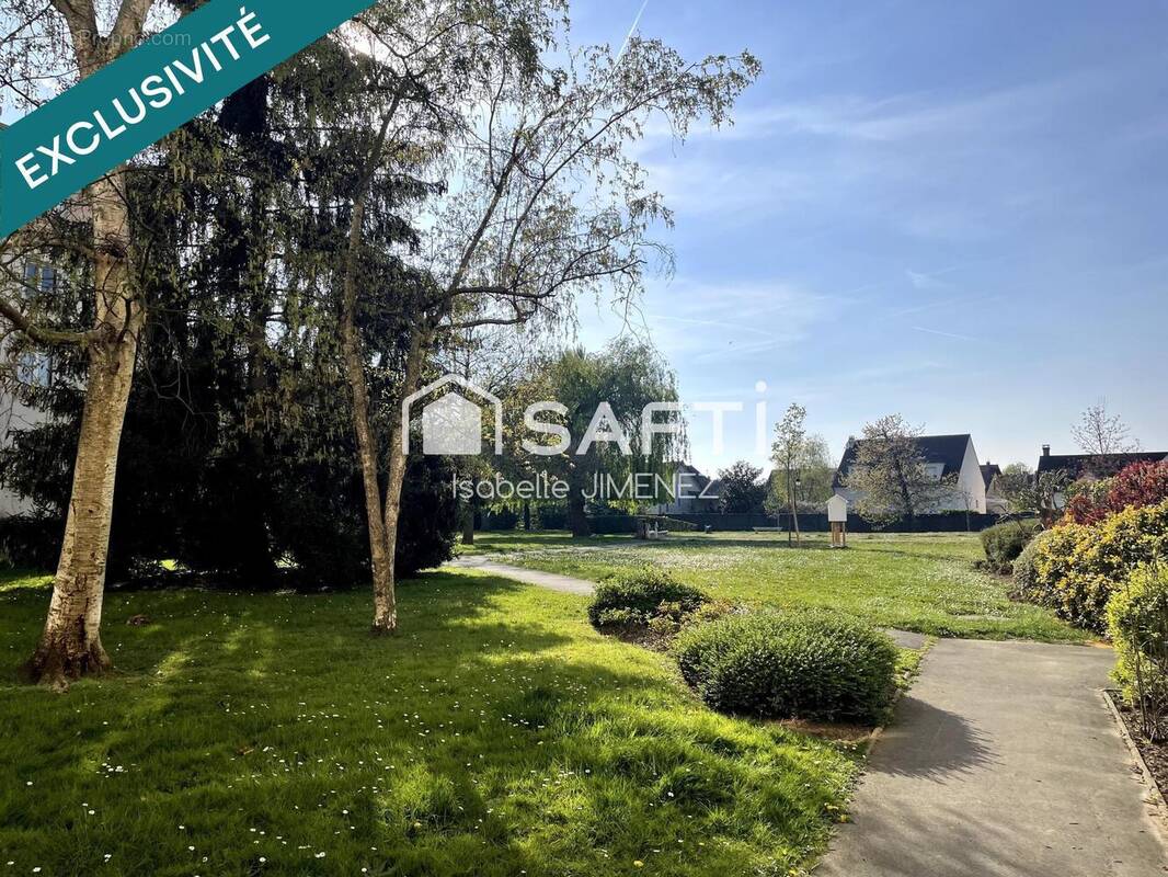 Photo 1 - Appartement à LE PLESSIS-TREVISE