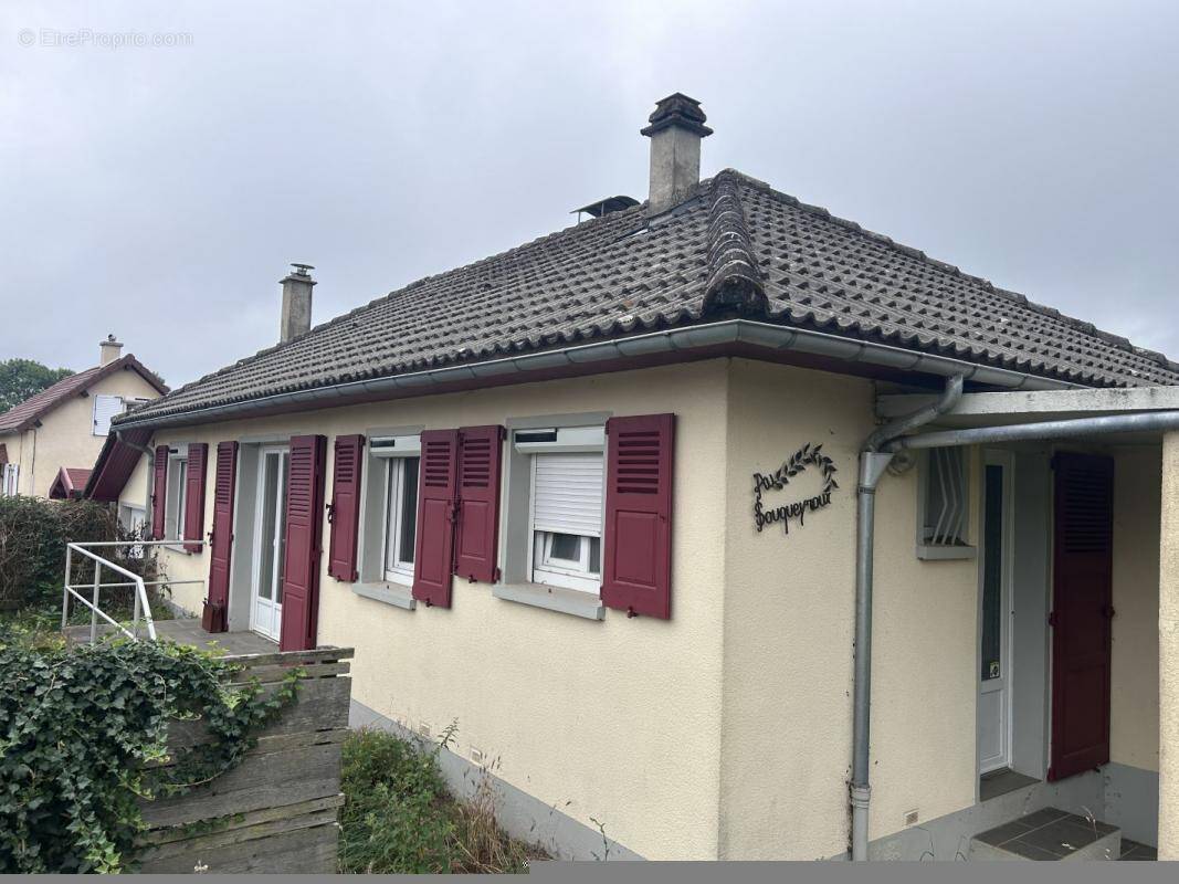 Maison à PLEAUX