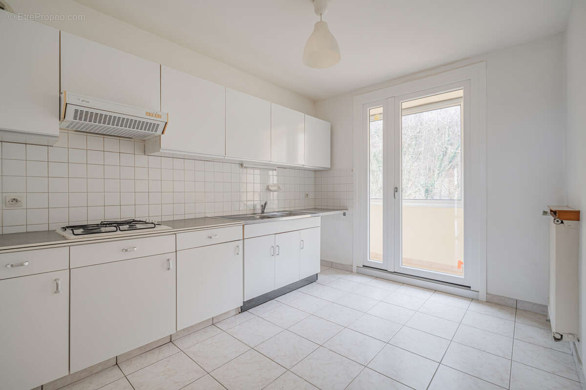 Appartement à SEYSSINET-PARISET