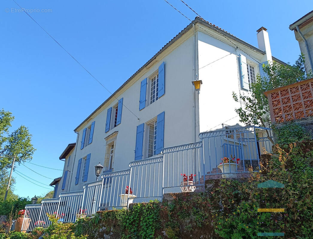 Maison à CASTETS-EN-DORTHE