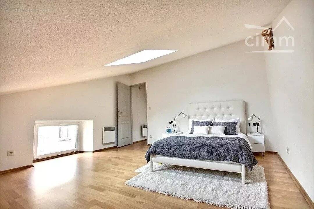 Appartement à DOMENE