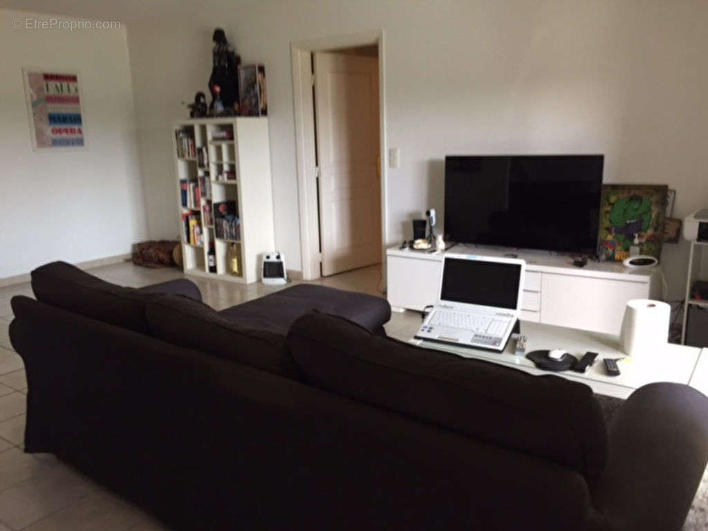 Appartement à LORGUES