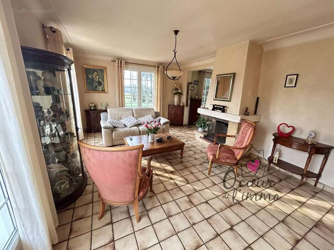 Maison à MAULEVRIER