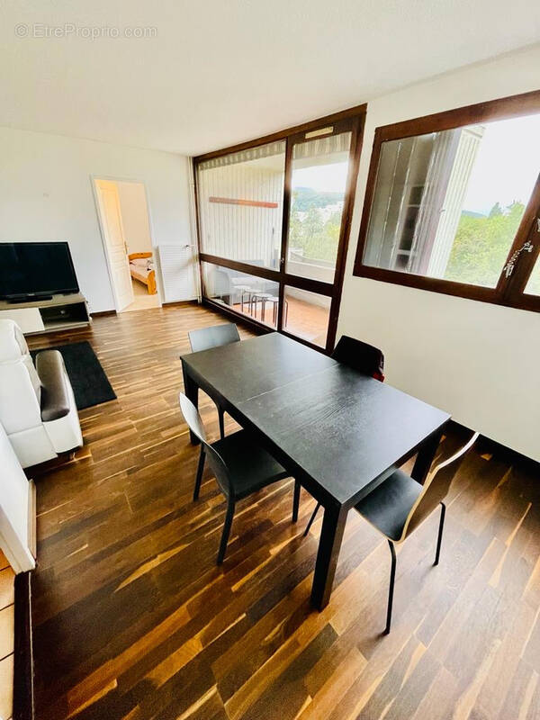 Appartement à ECHIROLLES