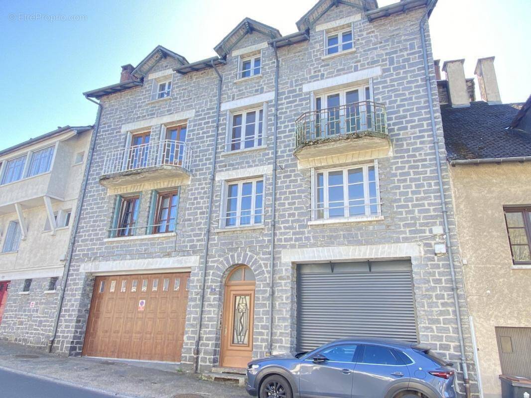 Appartement à UZERCHE