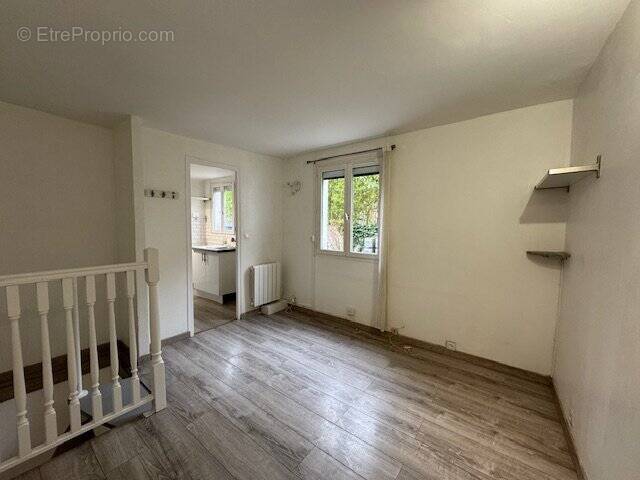 Appartement à SAINT-MAUR-DES-FOSSES