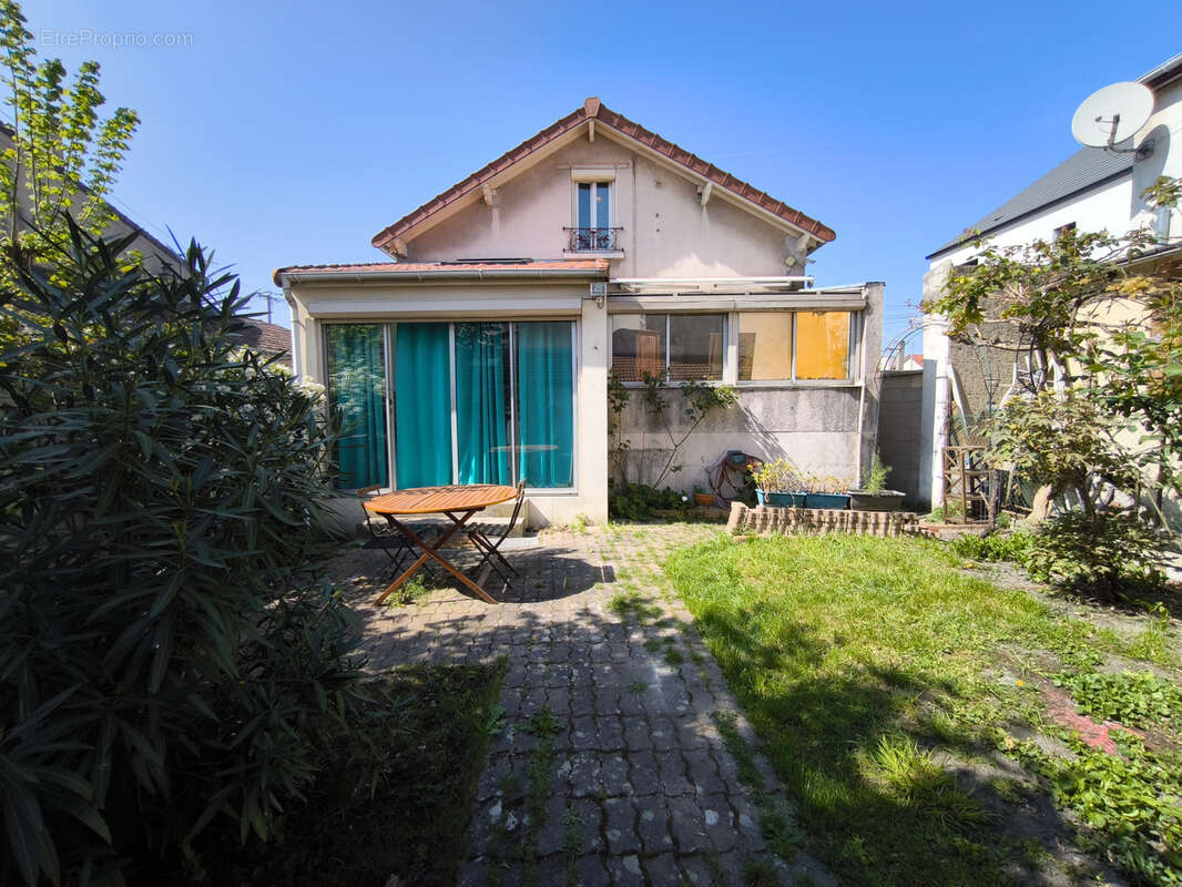 Maison à BOBIGNY