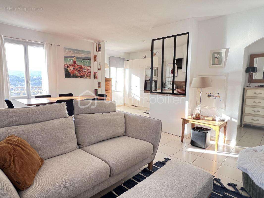Appartement à FAYENCE