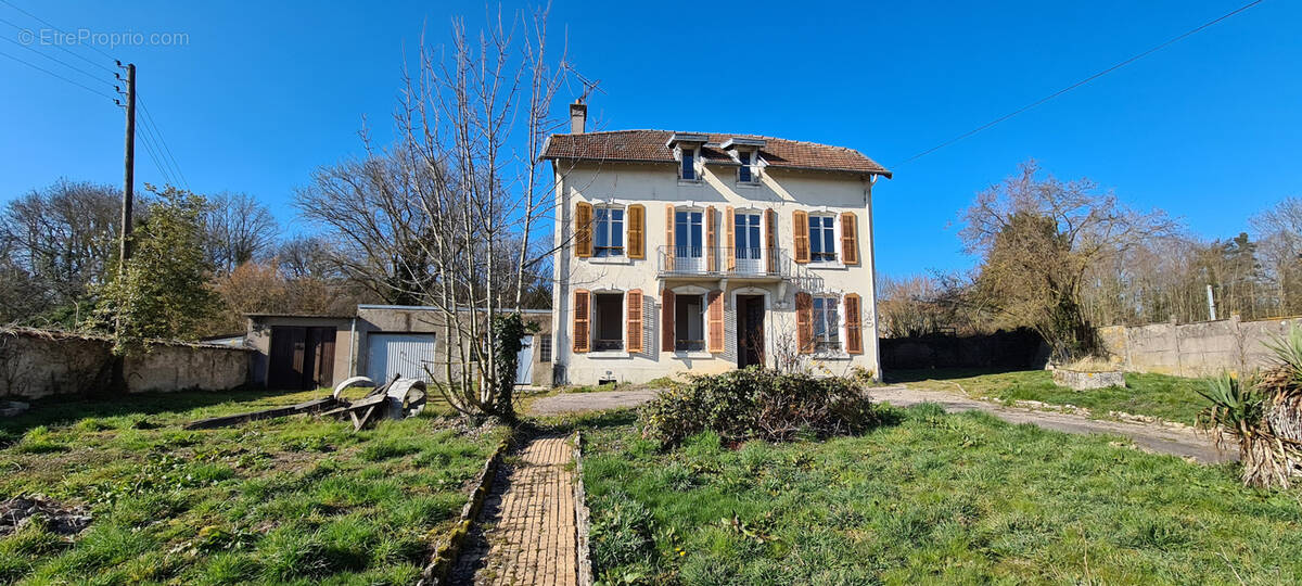 Maison à TOUL