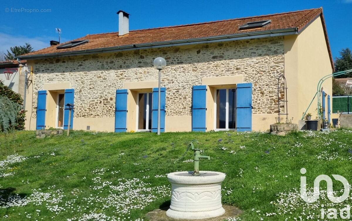 Photo 1 - Maison à BOUT-DU-PONT-DE-LARN