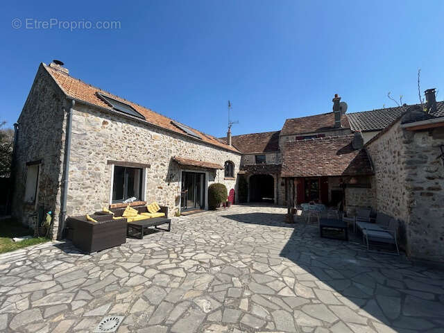 Maison à MARCOUSSIS