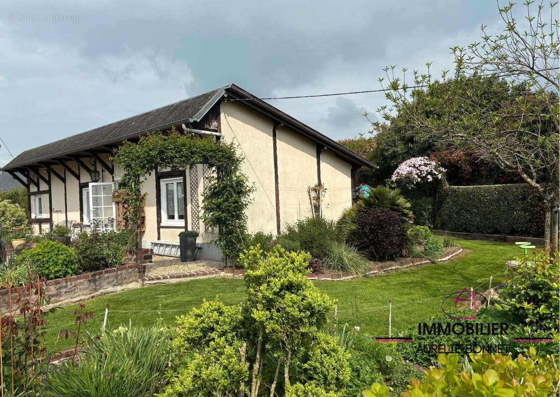 Maison à PONT-L&#039;EVEQUE