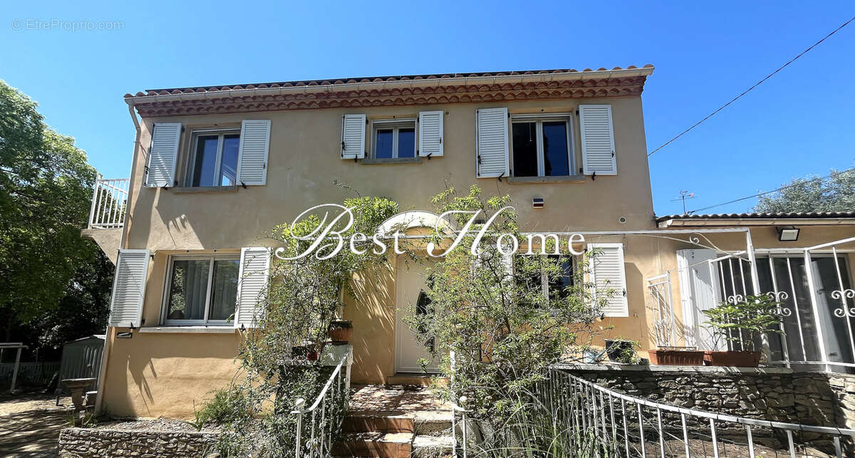 Maison à NIMES