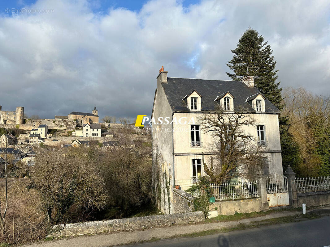 Maison à BERTHOLENE