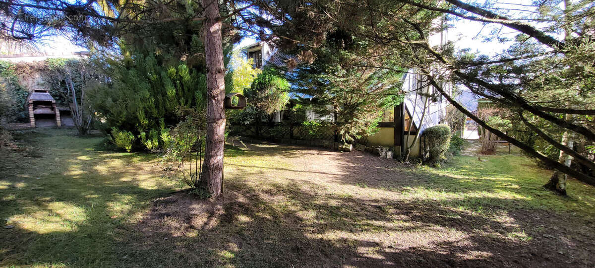 Maison à CHEVREUSE