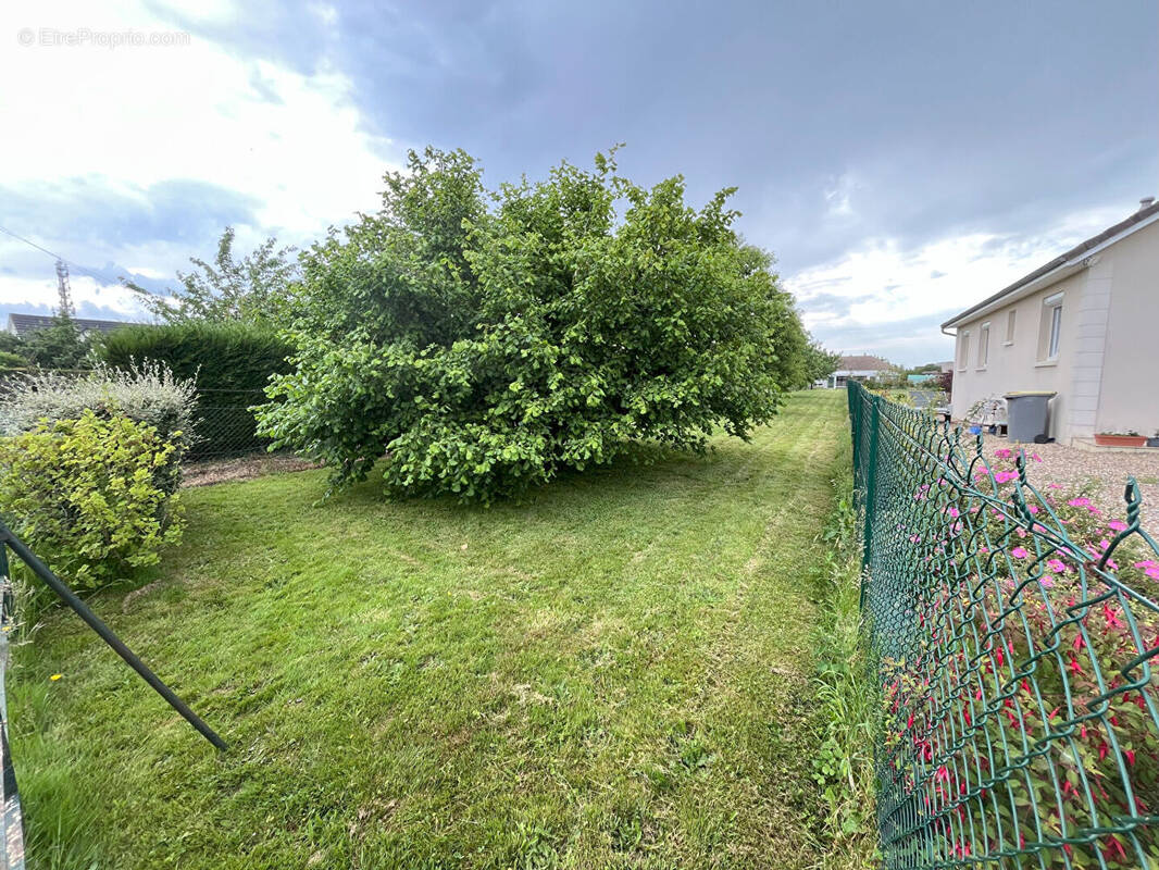 Terrain à LE NEUBOURG