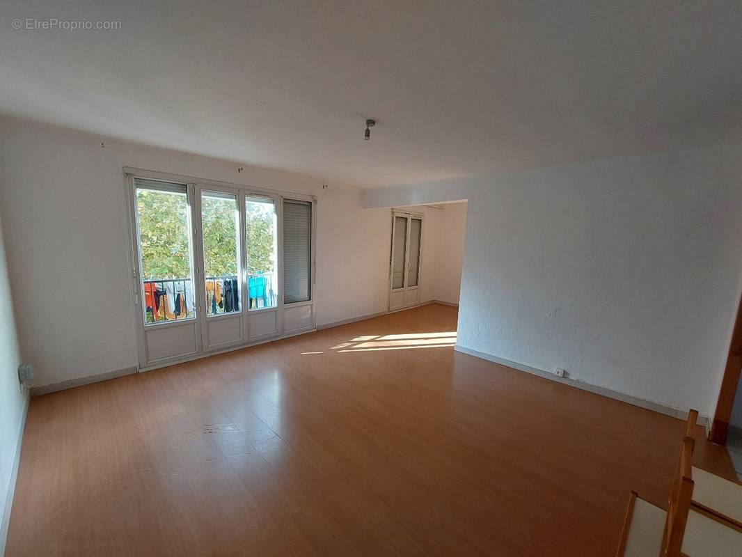 Appartement à PERTUIS