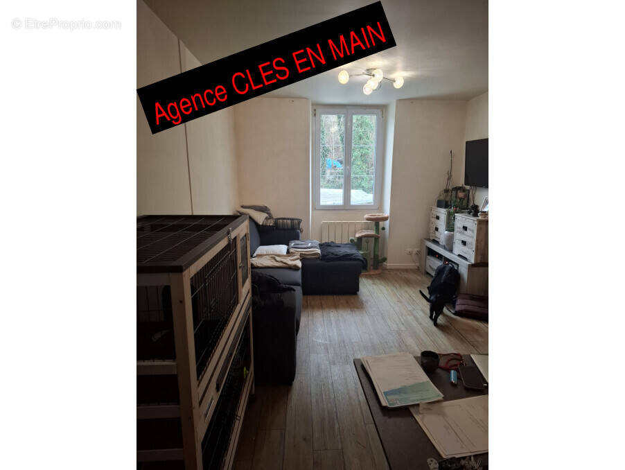 Appartement à PRESLES