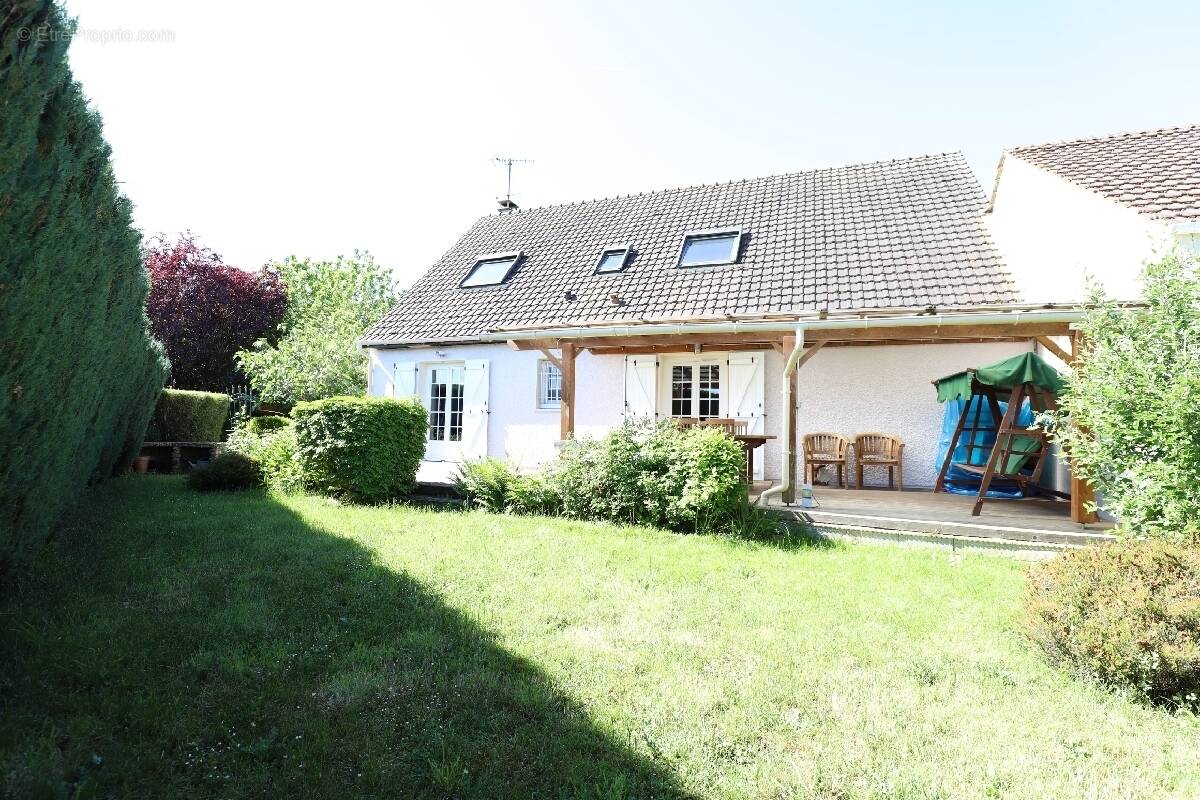 Maison à TOURNAN-EN-BRIE