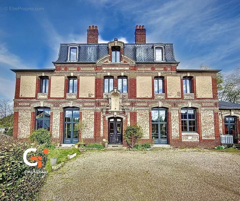 Maison à CHARLEVAL