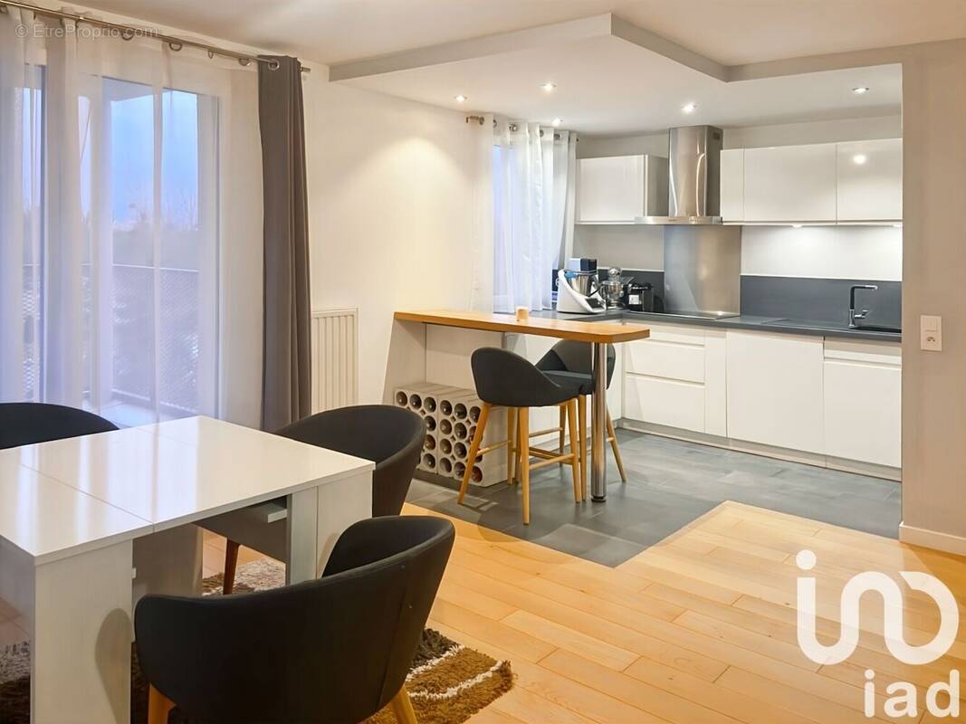 Photo 1 - Appartement à NOISIEL