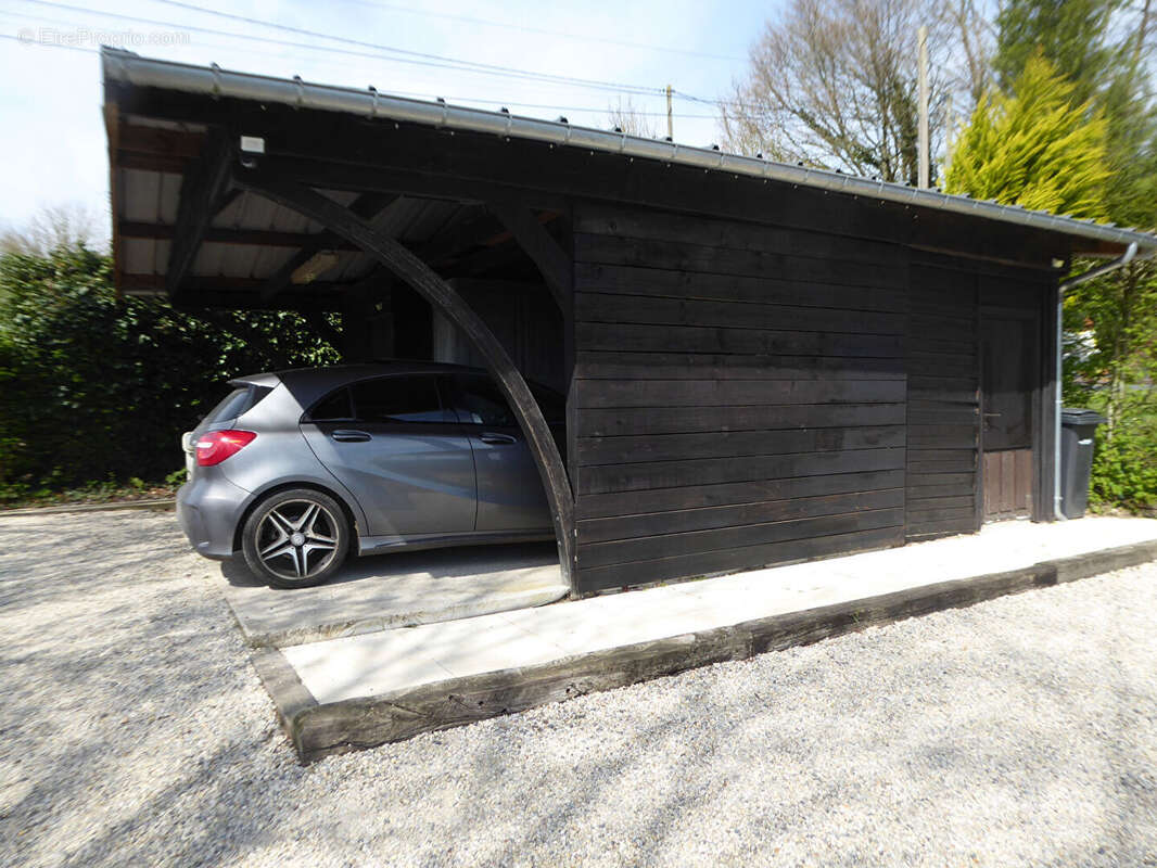 Maison à PONT-L&#039;EVEQUE