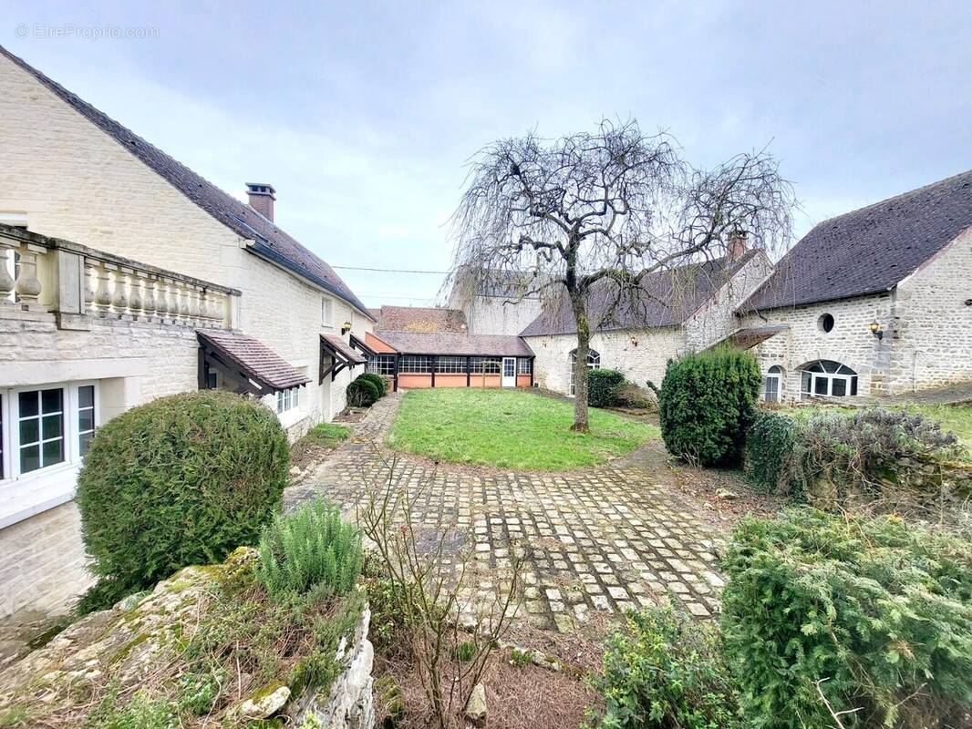 Maison à MALESHERBES