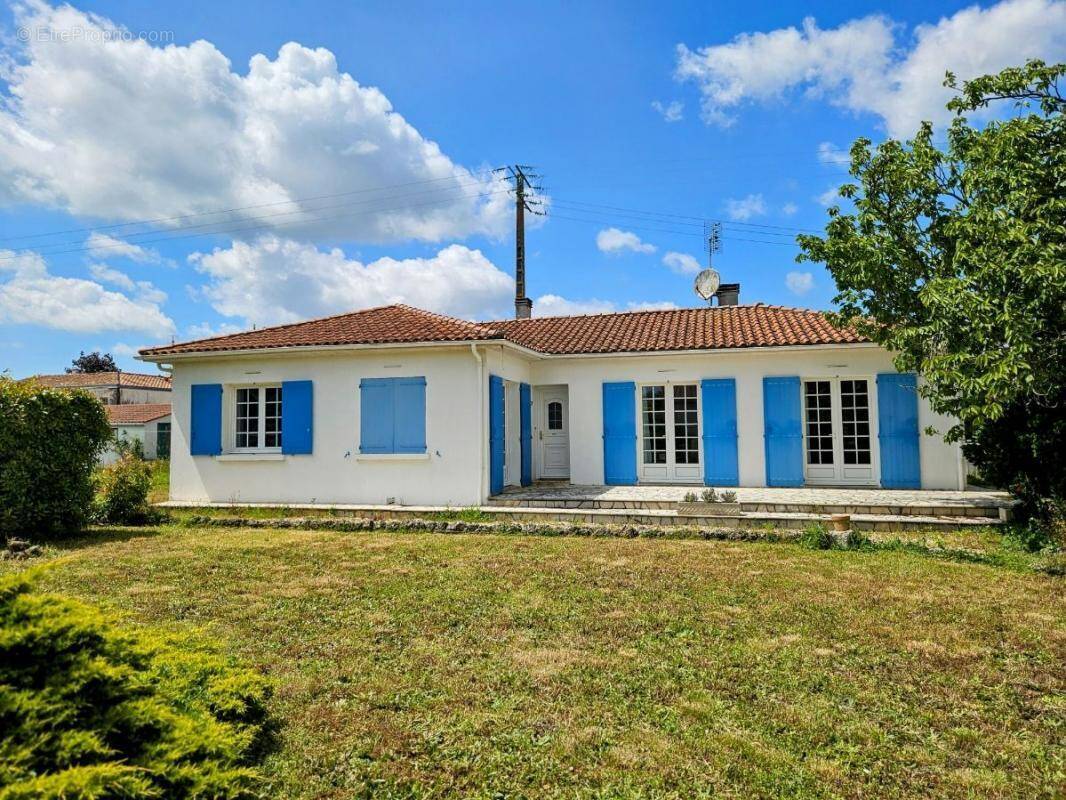 Maison à AIGREFEUILLE-D&#039;AUNIS