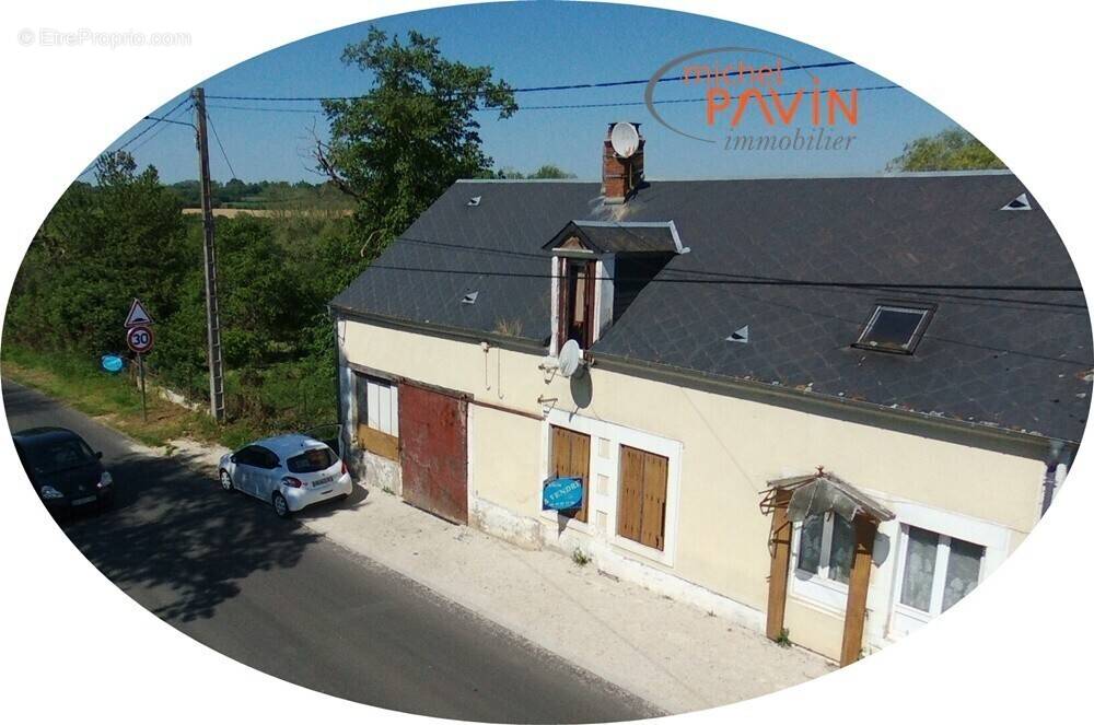 Maison à SAINT-HILAIRE-DE-GONDILLY