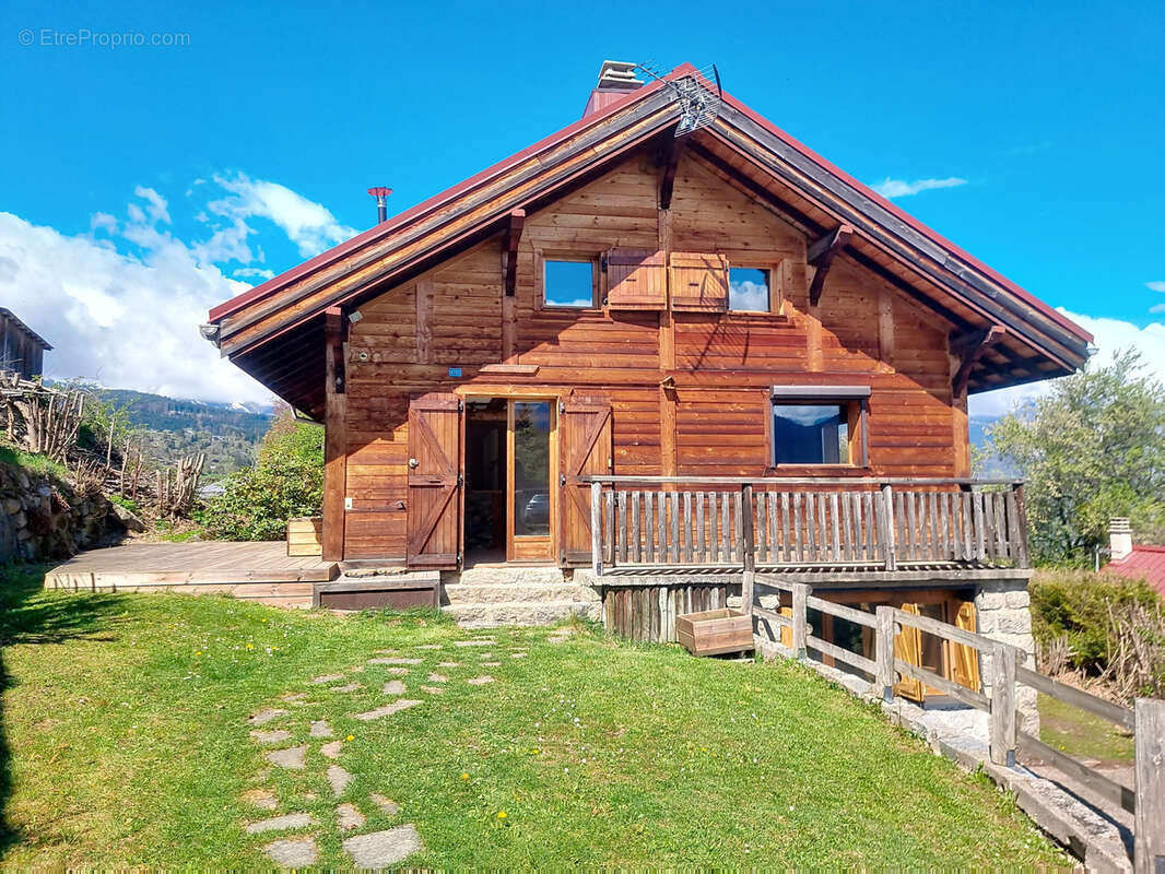Maison à COMBLOUX
