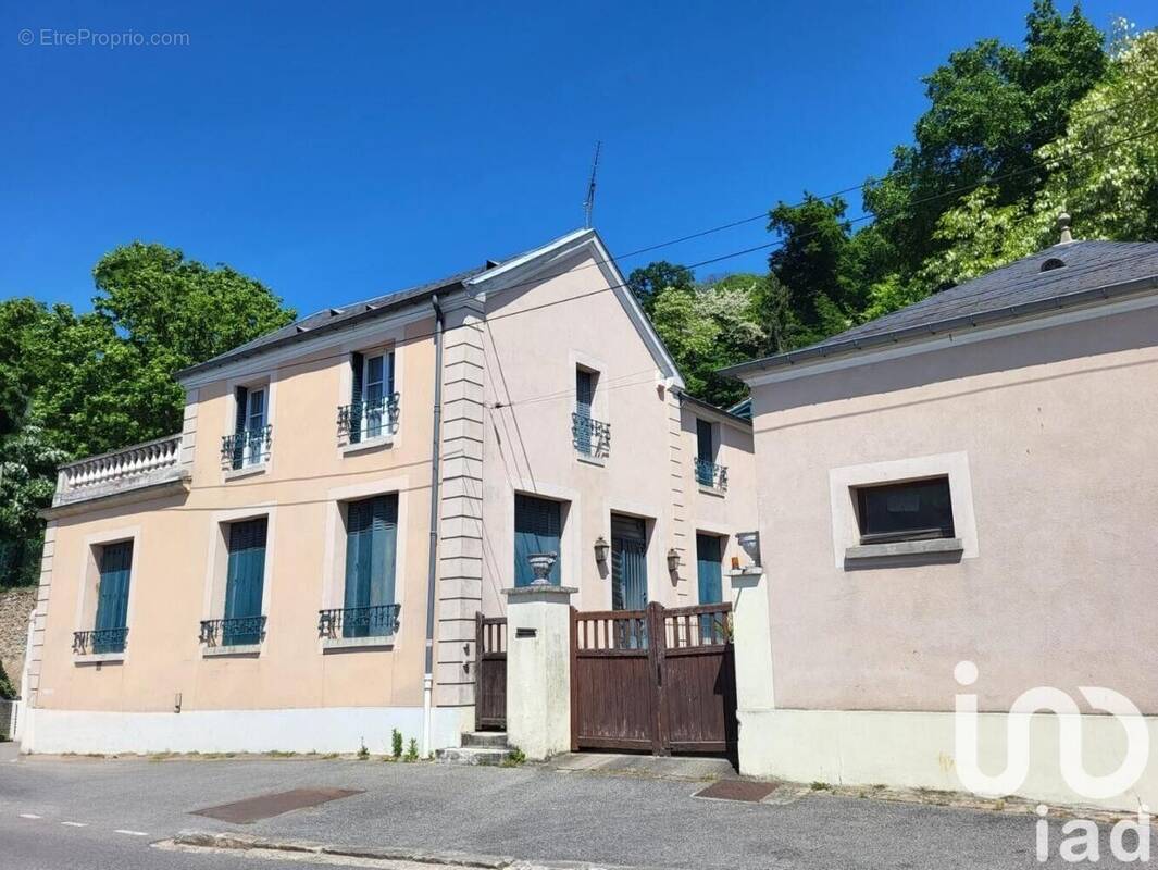 Photo 1 - Maison à JOUY-EN-JOSAS
