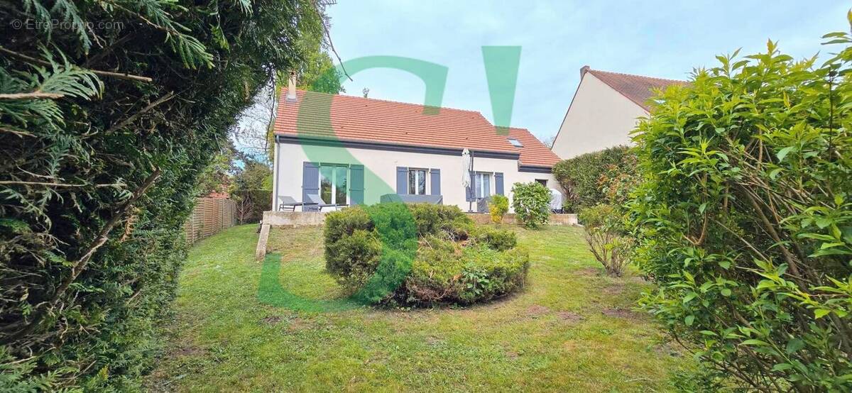 Maison à MARINES